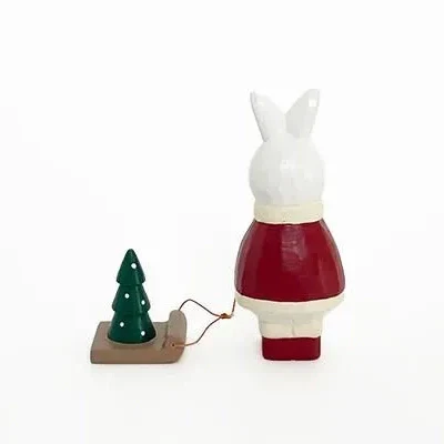 Figurine en bois – Lapin Père Noël - Image 3