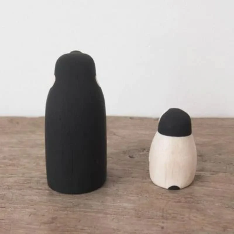 Figurine en bois Oyako - Bébé pingouin - Image 3