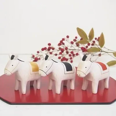 Figurine en bois – UMA rouge – Collection Polepole Animal - Image 6